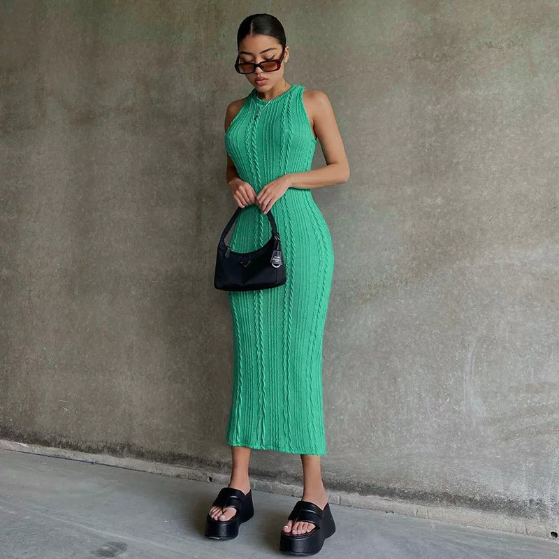 Fashion knitted sleeveless round neck dress for women