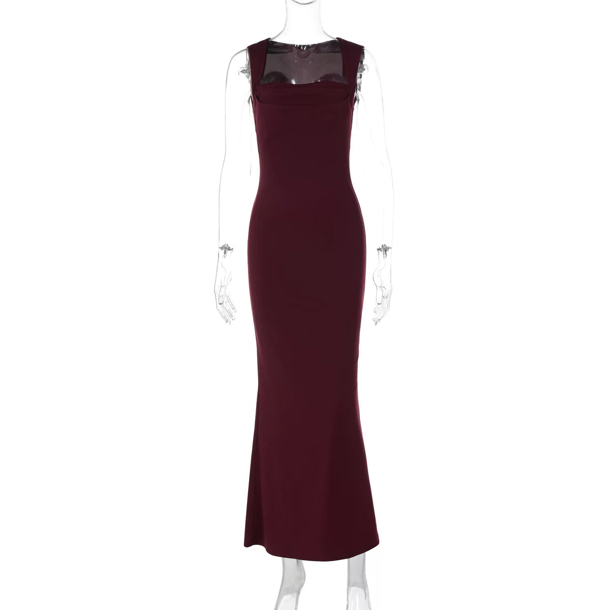 Sleeveless waist cinching sliding dress with square neckline and sleeveless waist cinching