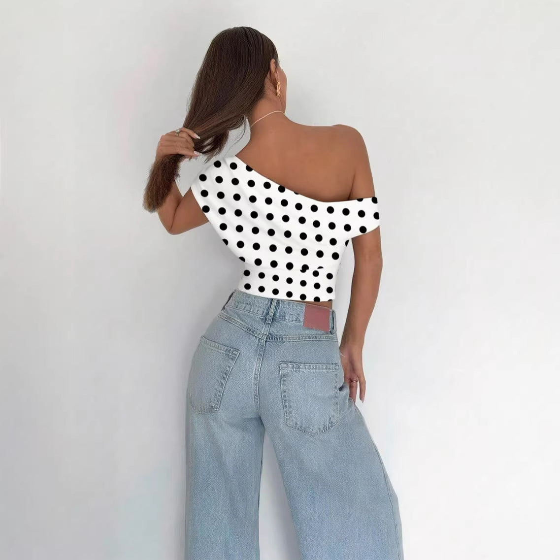 2026 European and American Cross border Summer Fashion New Women's Top, AliExpress Personalized Wave Point Slant Shoulder Exposed Umbili Short Top