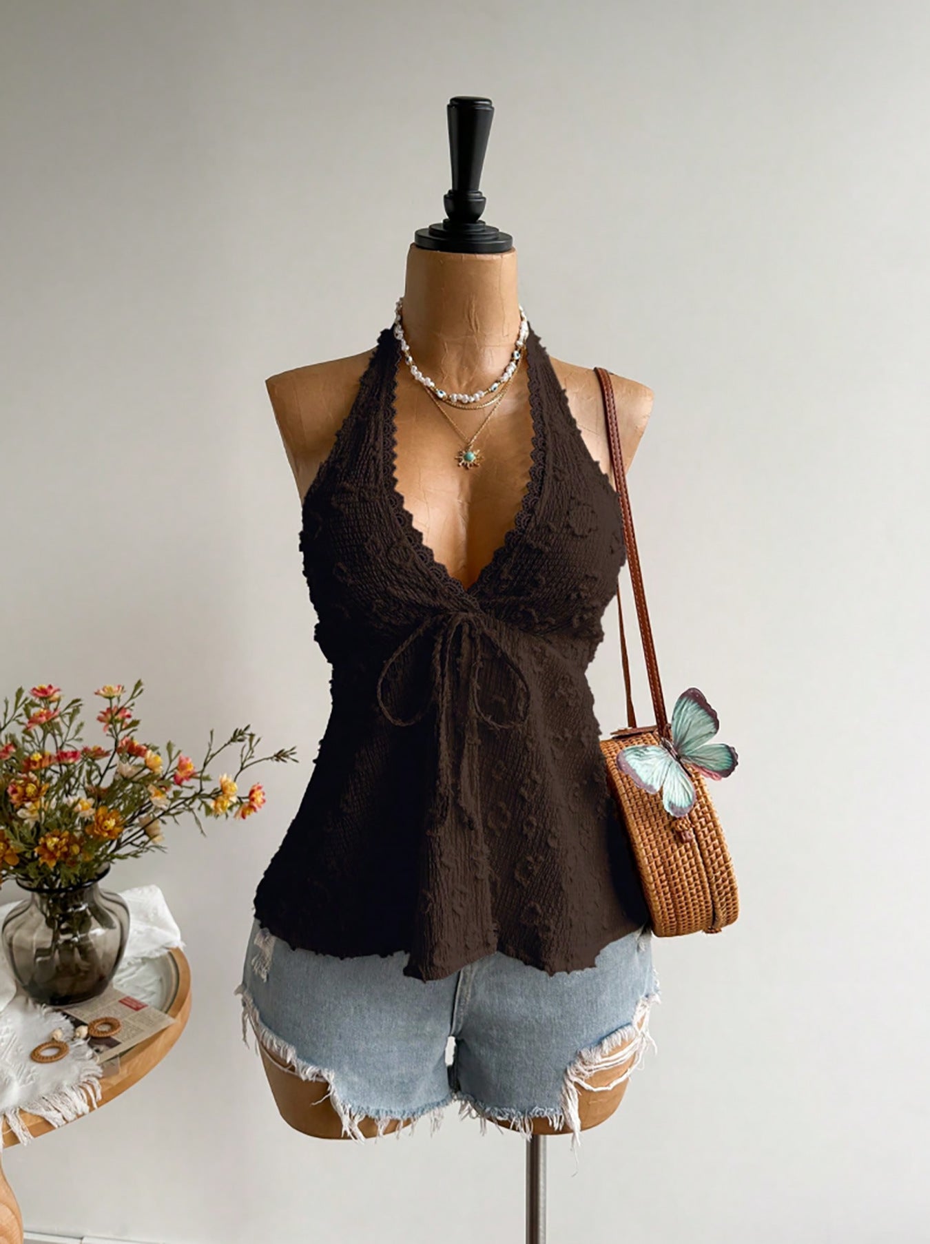 2026 new V-neck backless hanging neck vest with vacation style and sexy spicy girl jacquard summer top sleeveless